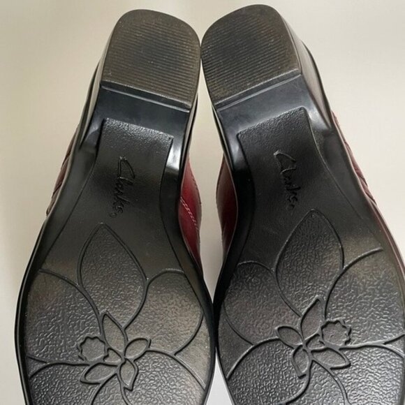 Clarks Leather Clogs Burgundy Red SlipOn Comfort OrthoLite Footbed Women Size 7 - Picture 4 of 9